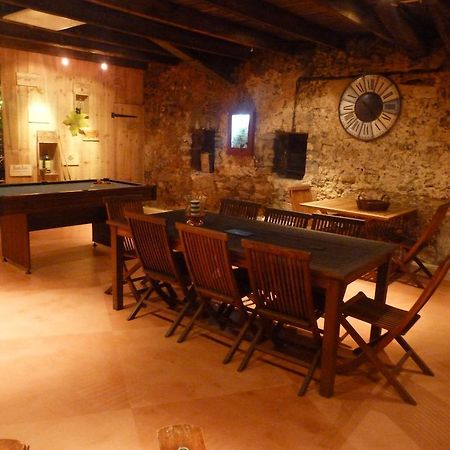 Domaine Des Deux Cedres Bed & Breakfast Gauriac Bagian luar foto