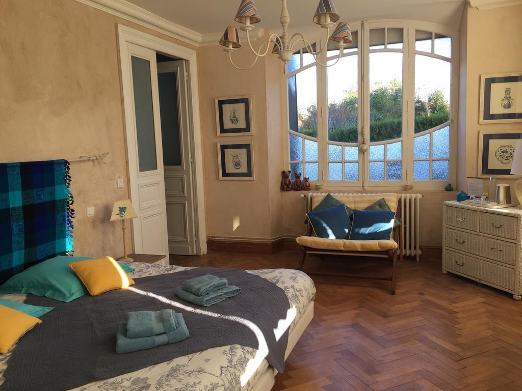 Domaine Des Deux Cedres Bed & Breakfast Gauriac Bagian luar foto