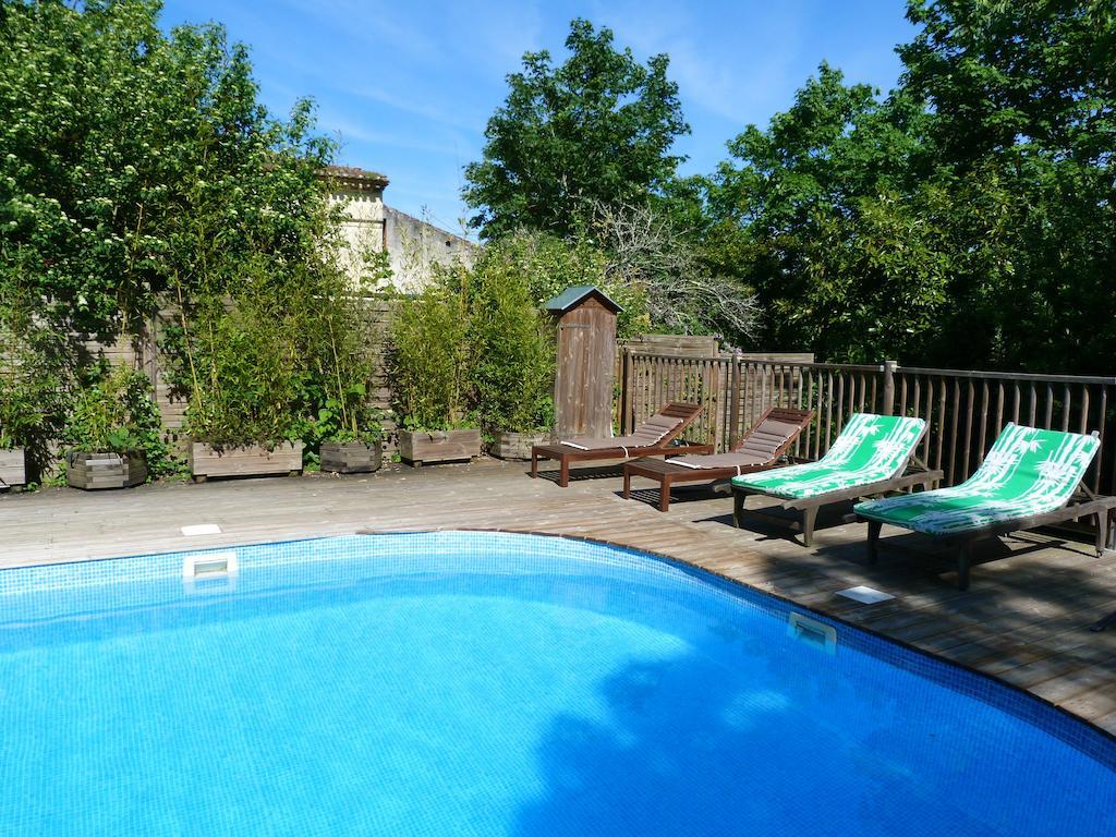 Domaine Des Deux Cedres Bed & Breakfast Gauriac Bagian luar foto