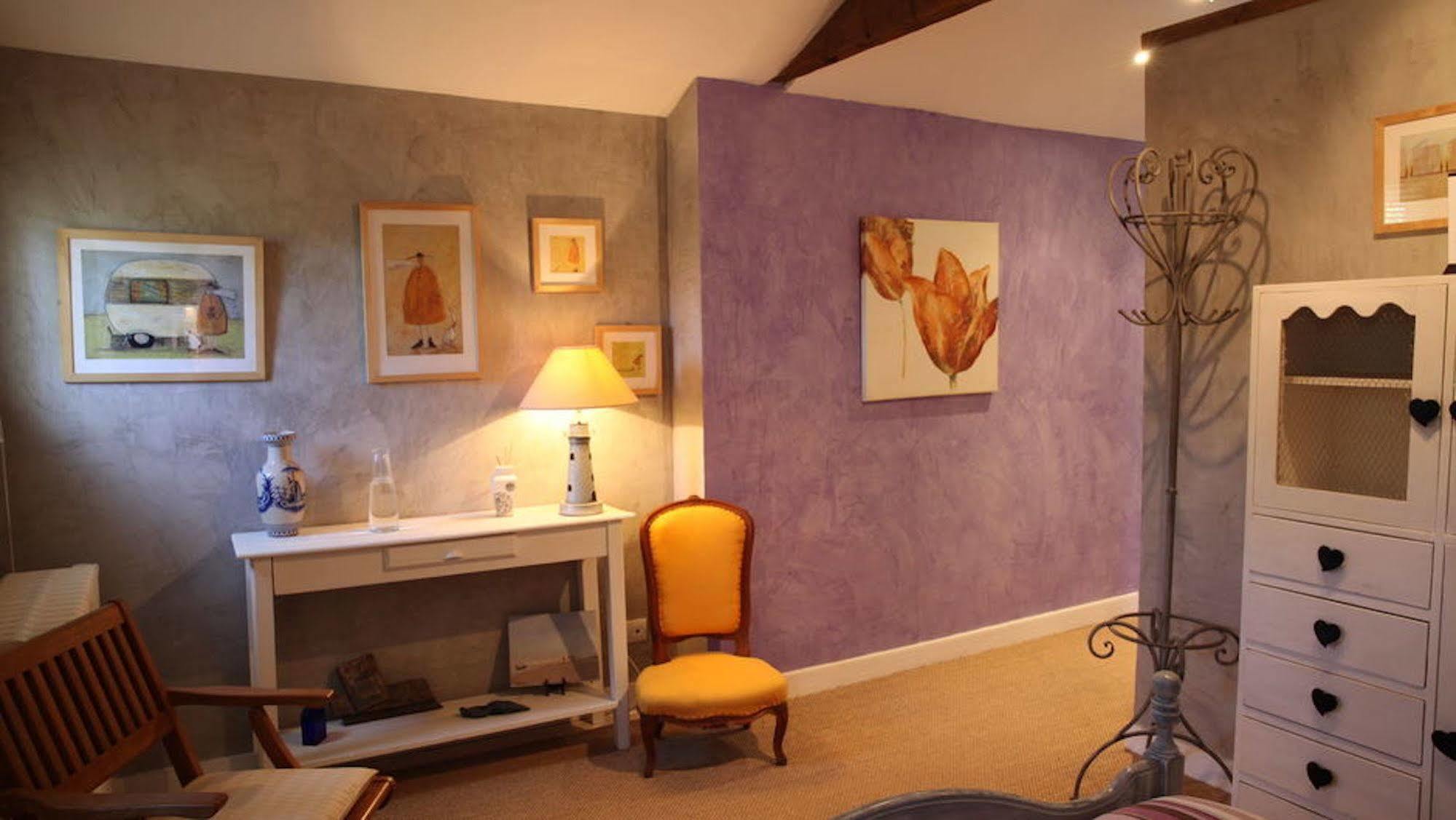 Domaine Des Deux Cedres Bed & Breakfast Gauriac Bagian luar foto